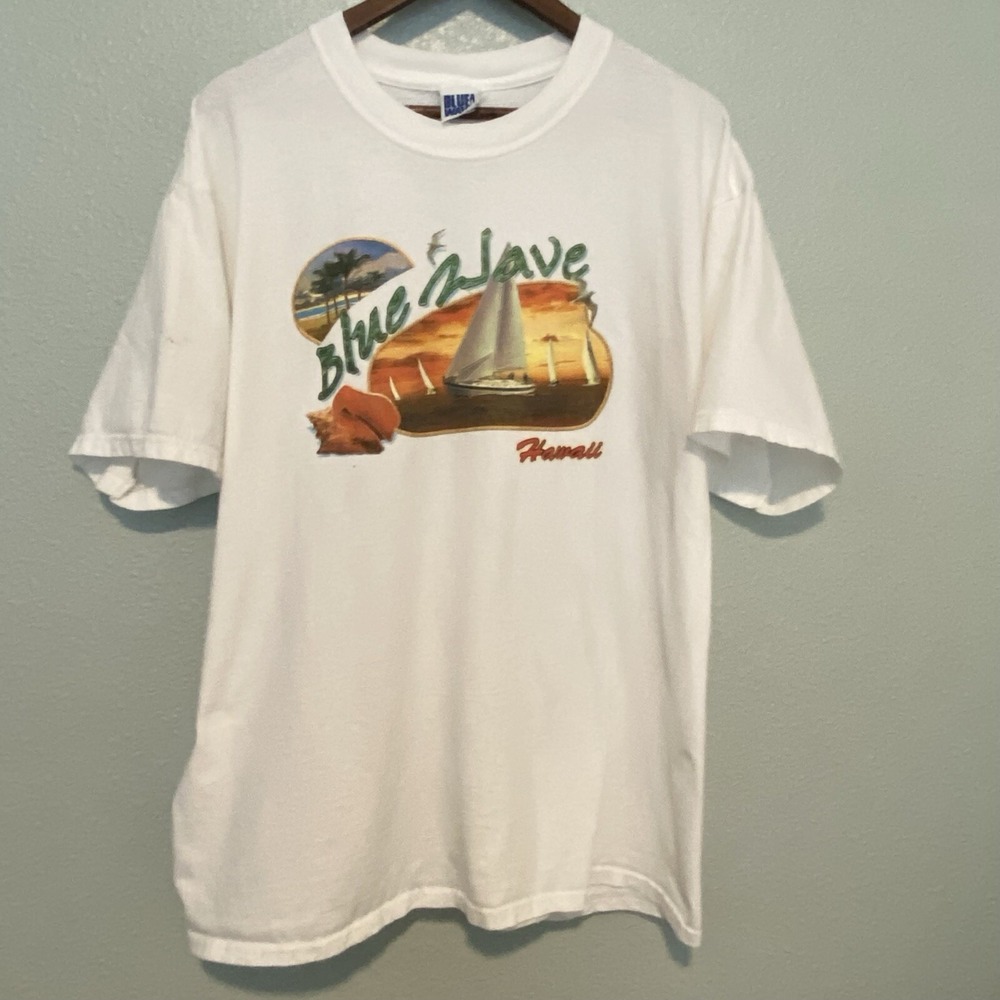 The Blue Wave Hawaii XL Vintage T-shirt White Travel Beach Sailing Surf Aloha‎